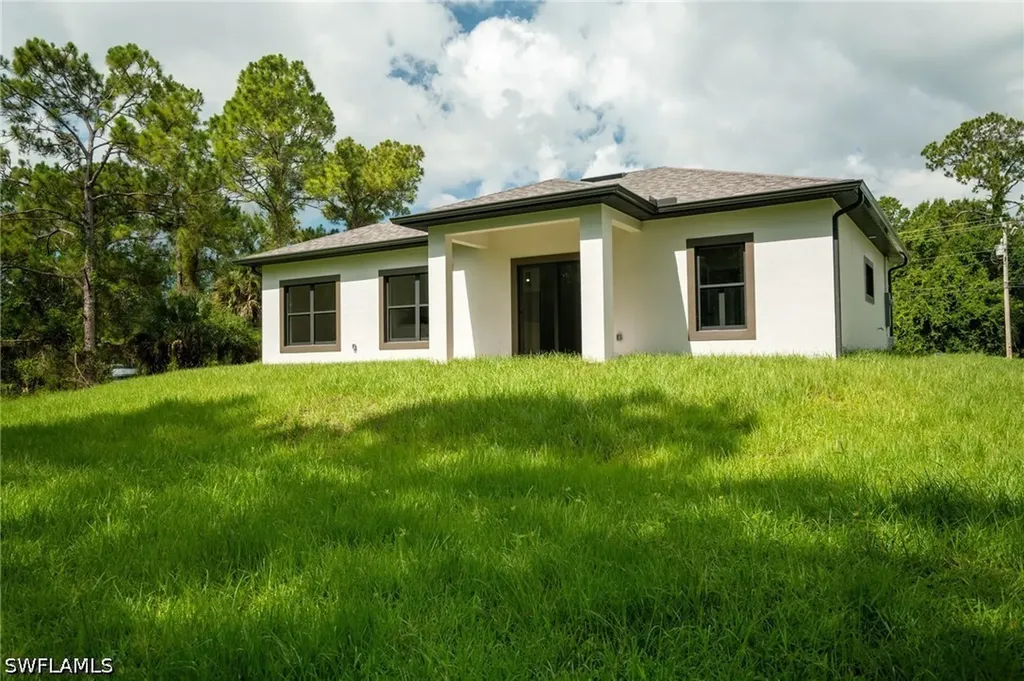 135 Mcarthur Boulevard Lehigh Acres FL 33974
