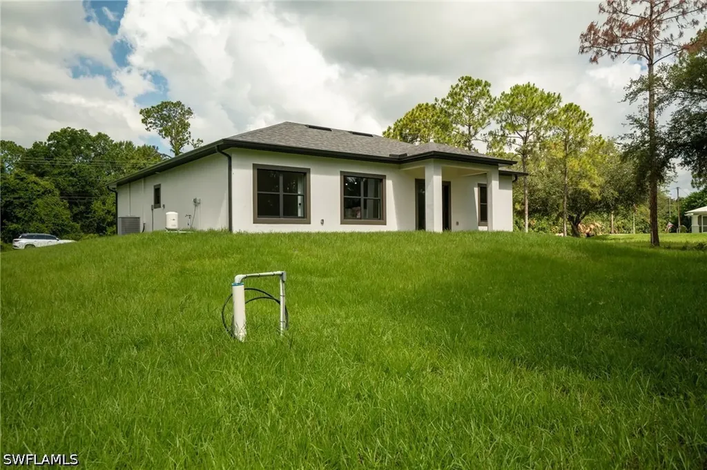 135 Mcarthur Boulevard Lehigh Acres FL 33974