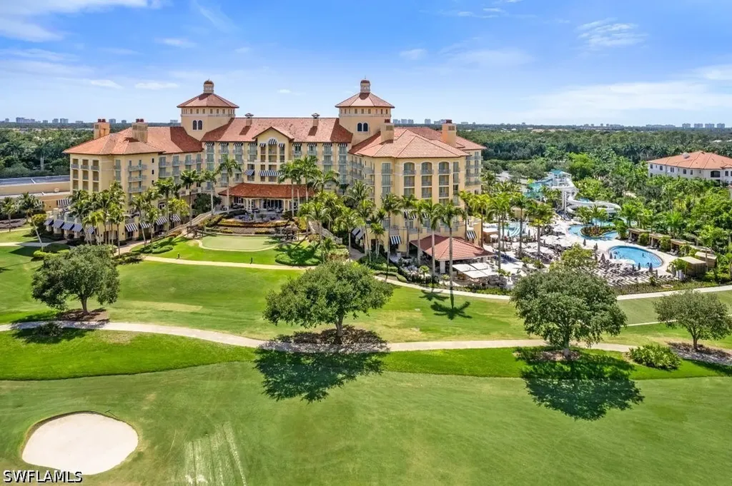 2728 Tiburon Boulevard E Naples FL 34109