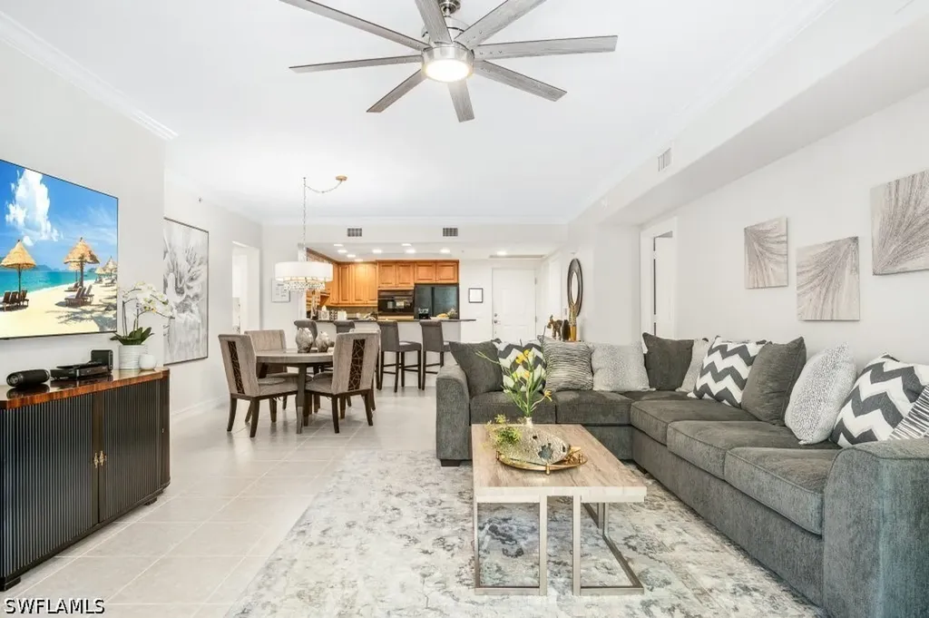 2728 Tiburon Boulevard E Naples FL 34109
