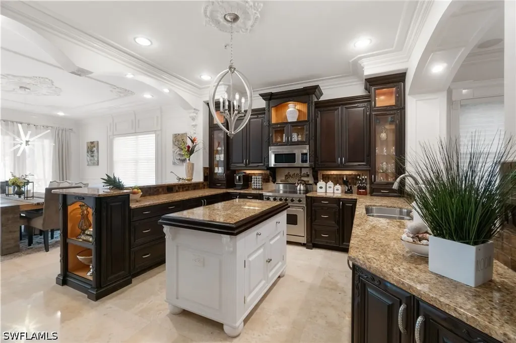 2650 Bolero Drive Naples FL 34109
