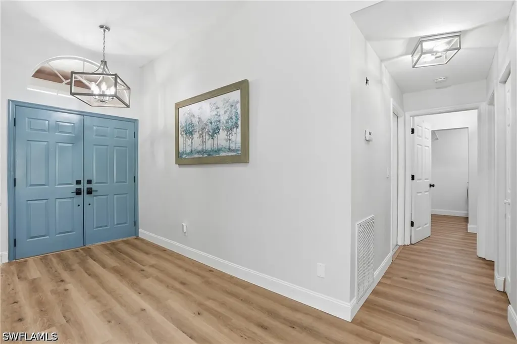 670 Lambton Lane Naples FL 34104