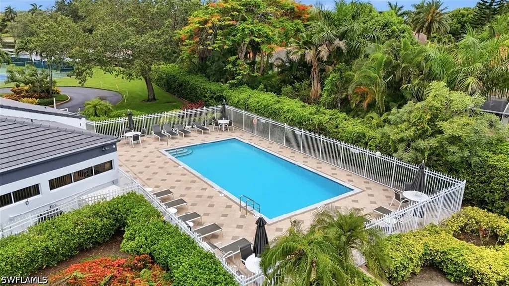 670 Lambton Lane Naples FL 34104