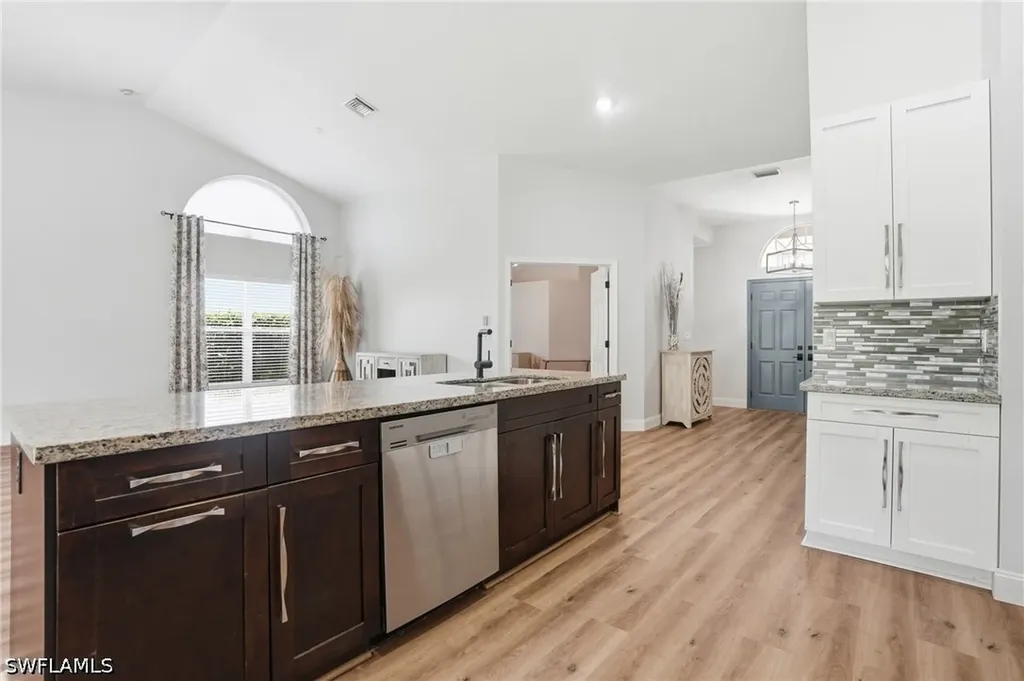 670 Lambton Lane Naples FL 34104