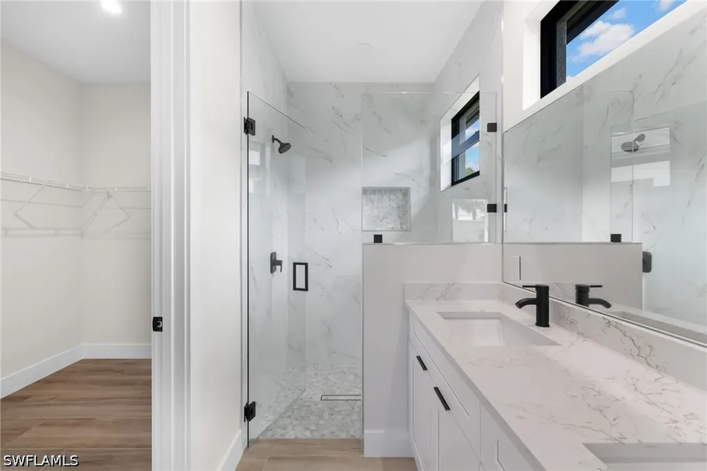3032 Woodside Avenue Naples FL 34112