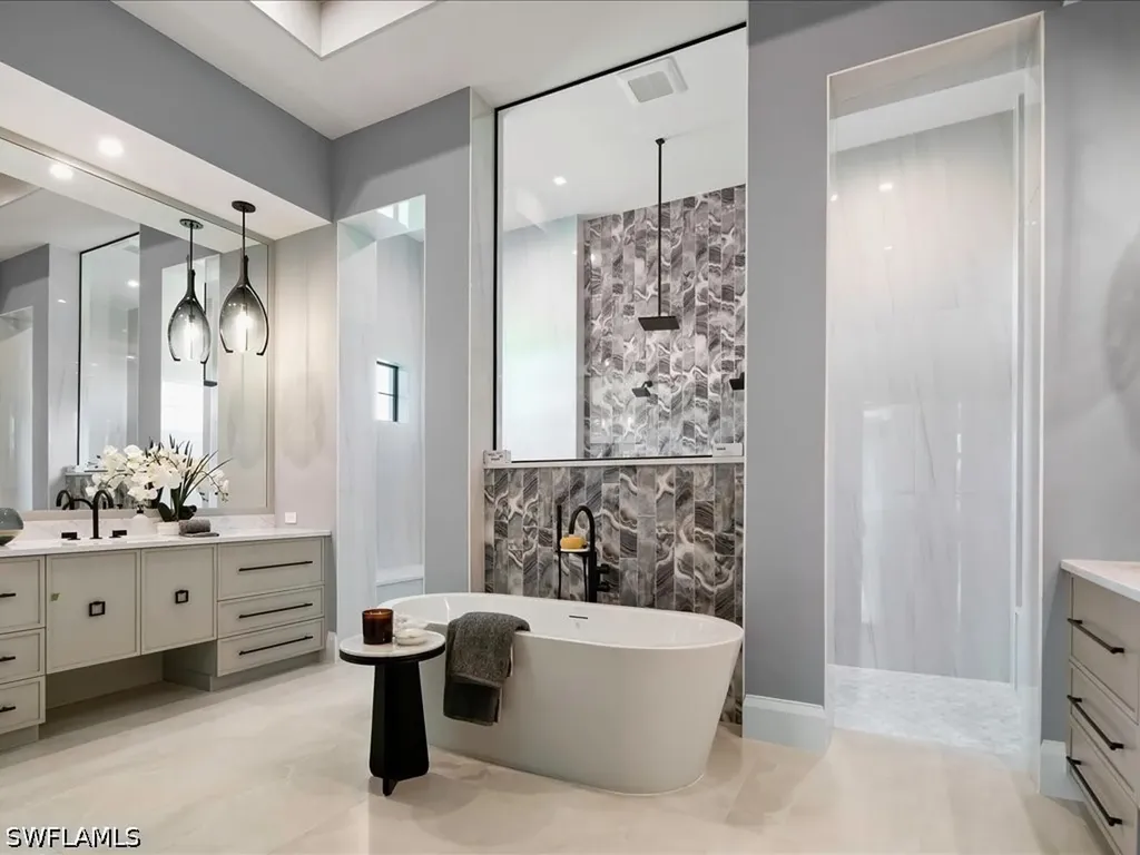 6446 Daniels Road Naples FL 34109
