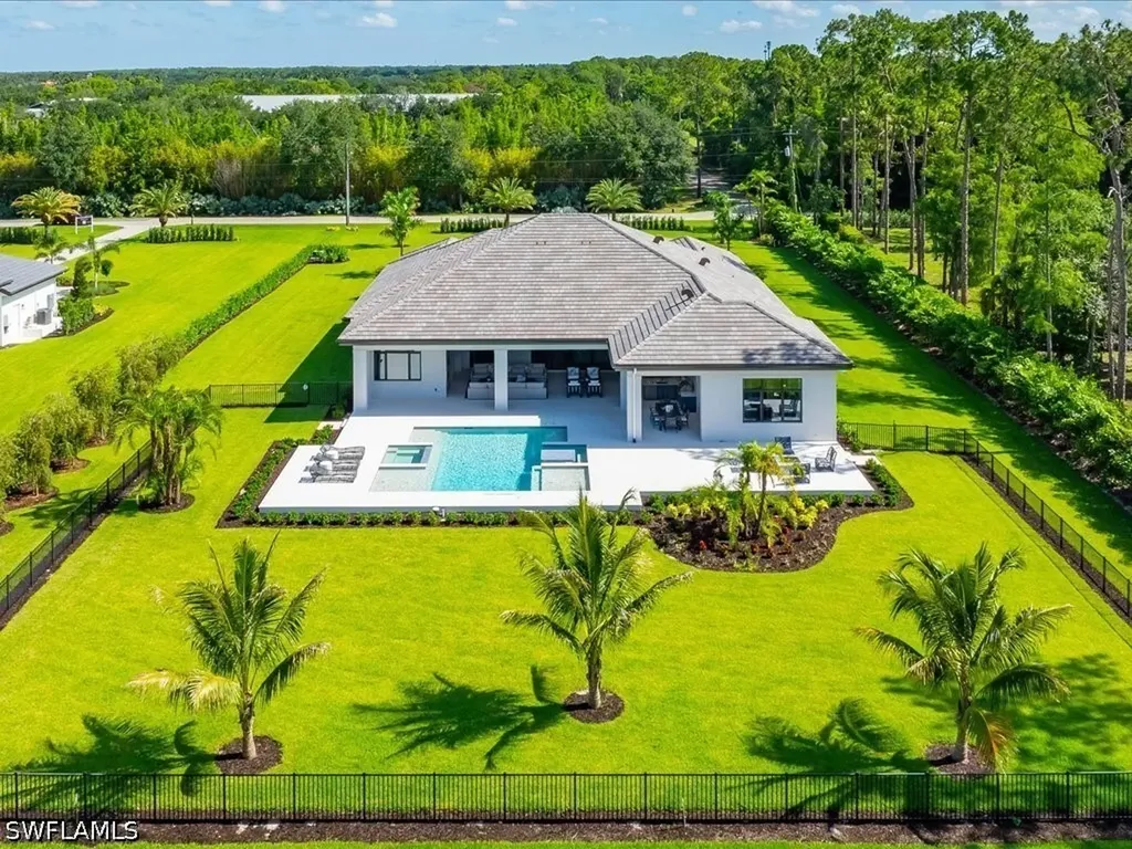 6446 Daniels Road Naples FL 34109