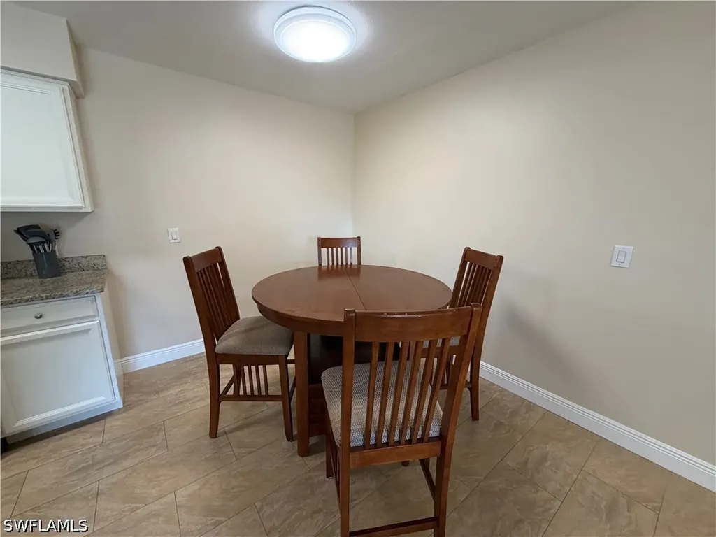 5327 Summerlin Road Fort Myers FL 33919