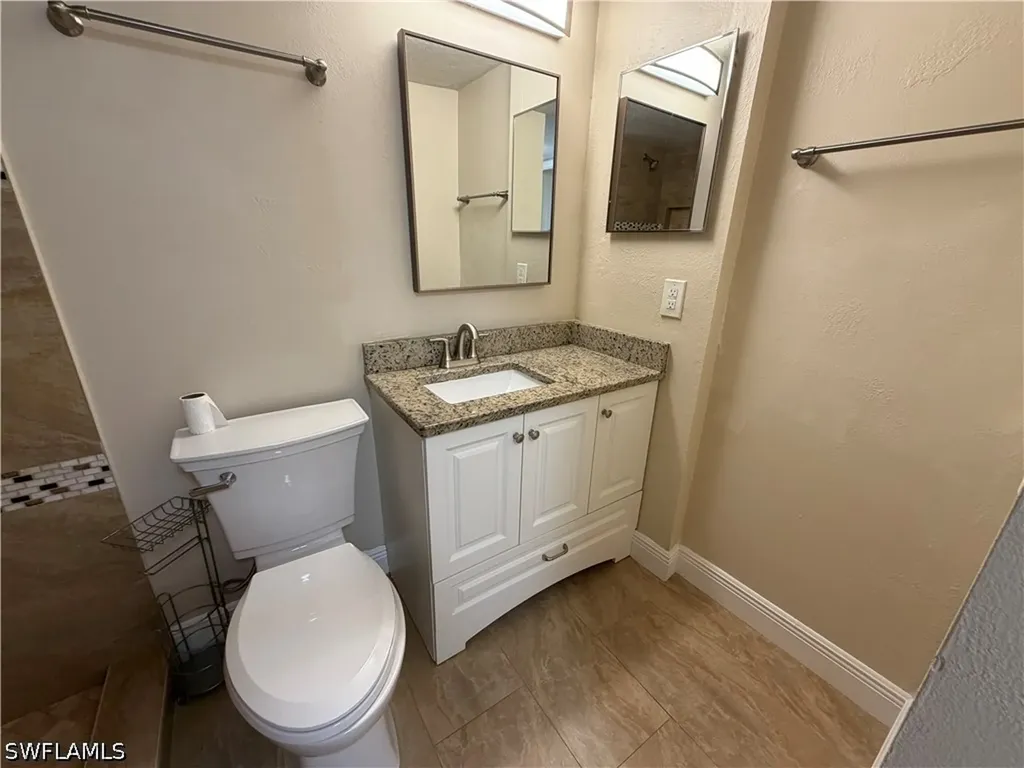 5327 Summerlin Road Fort Myers FL 33919