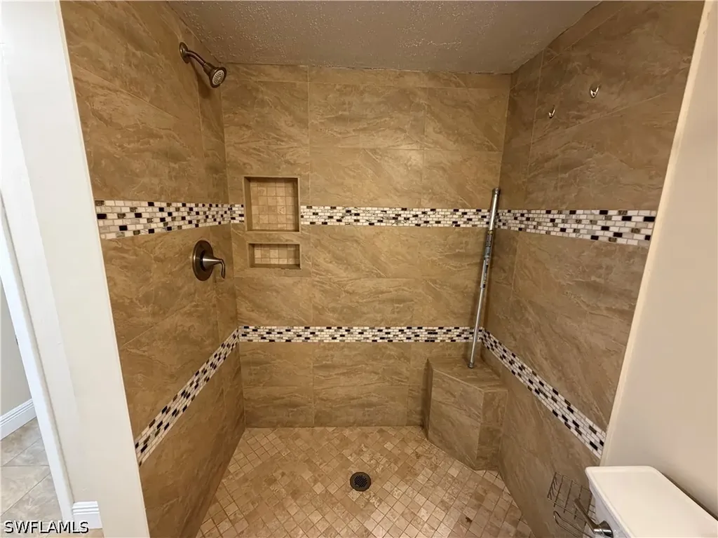 5327 Summerlin Road Fort Myers FL 33919