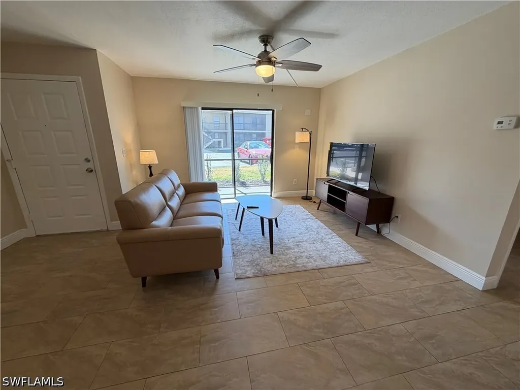 5327 Summerlin Road Fort Myers FL 33919