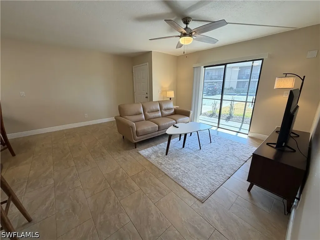 5327 Summerlin Road Fort Myers FL 33919
