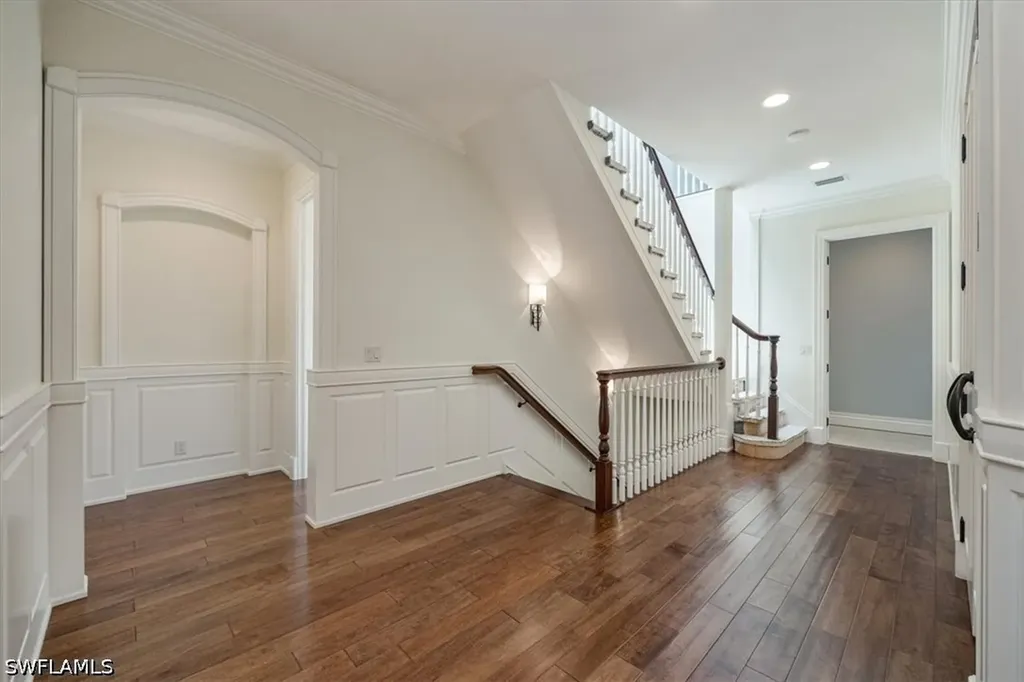 2263 Coach House Lane Naples FL 34105