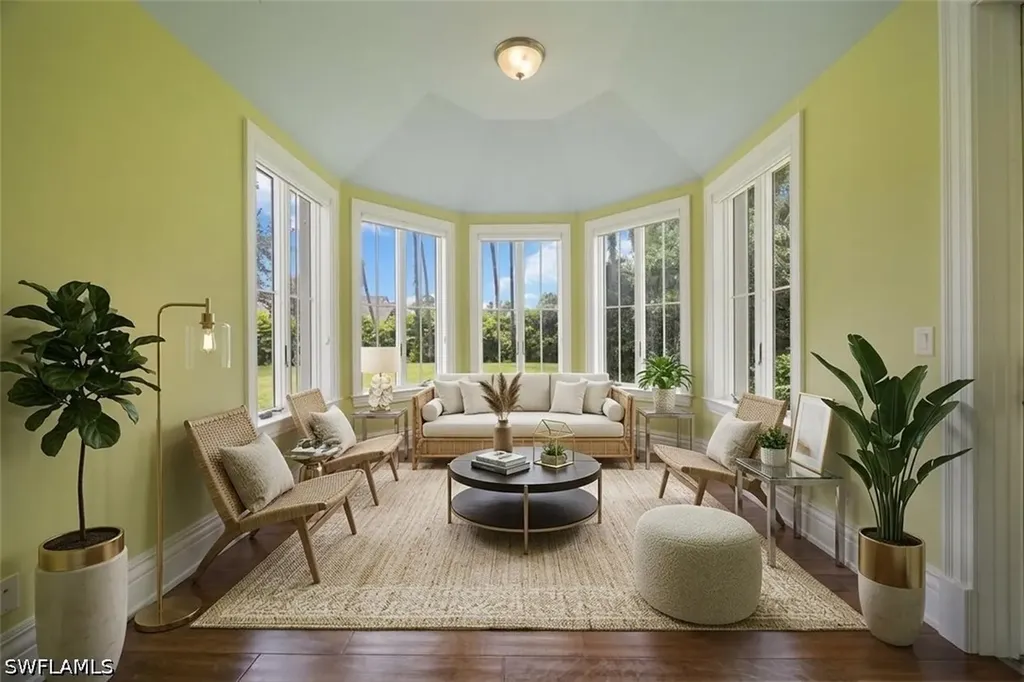 2263 Coach House Lane Naples FL 34105