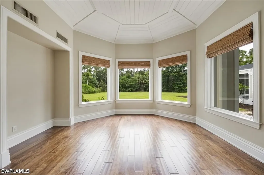 2263 Coach House Lane Naples FL 34105