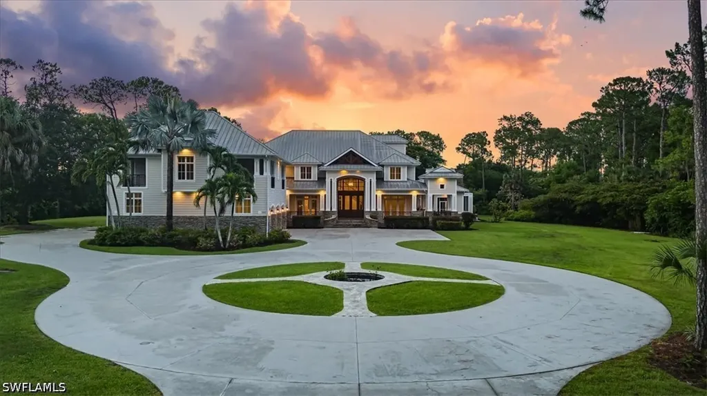 2263 Coach House Lane Naples FL 34105