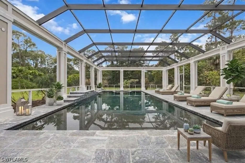 2263 Coach House Lane Naples FL 34105