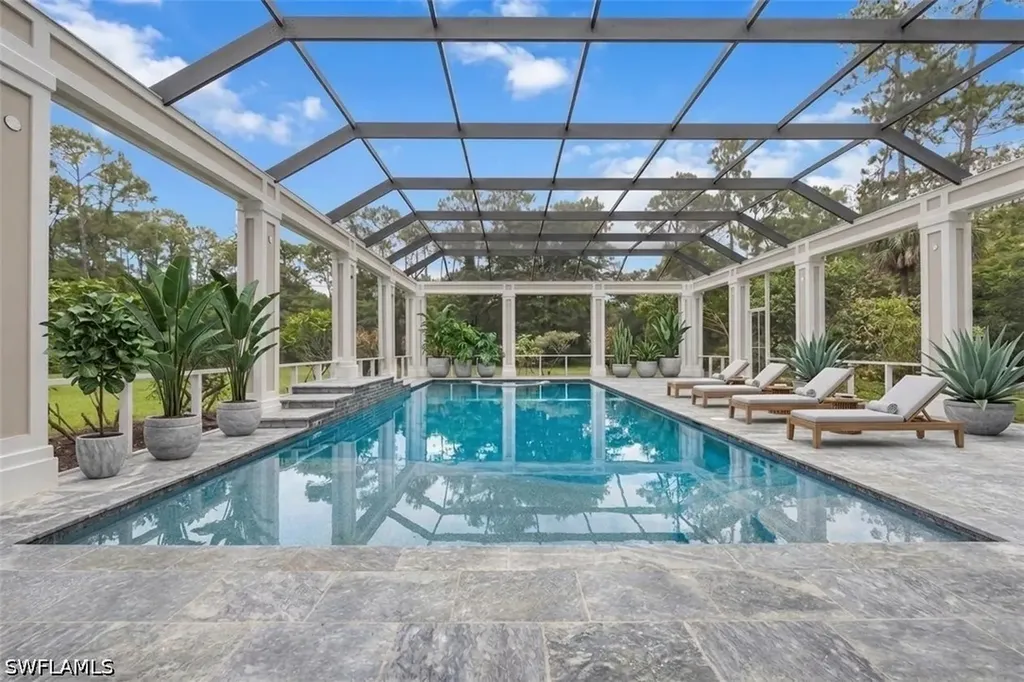 2263 Coach House Lane Naples FL 34105