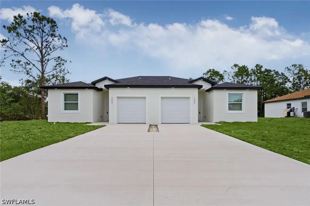 4452-4454 25th Street SW Lehigh Acres FL 33973