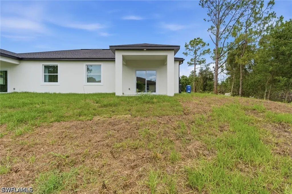 4452-4454 25th Street SW Lehigh Acres FL 33973