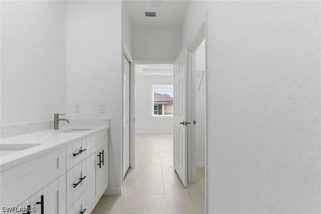 4452-4454 25th Street SW Lehigh Acres FL 33973