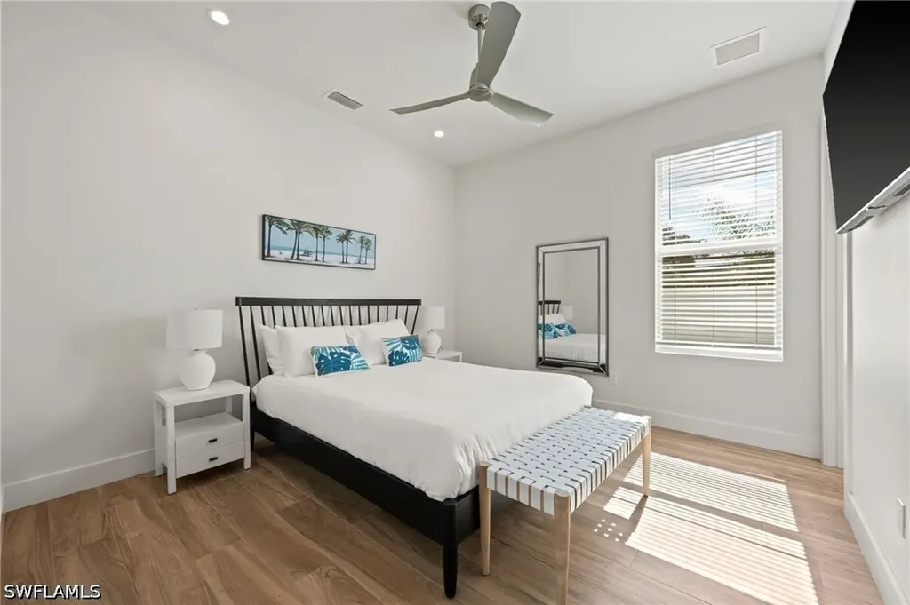 819 91st Avenue N Naples FL 34108