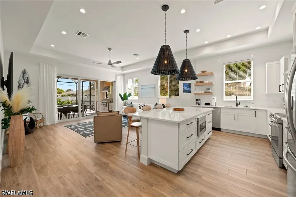 819 91st Avenue N Naples FL 34108