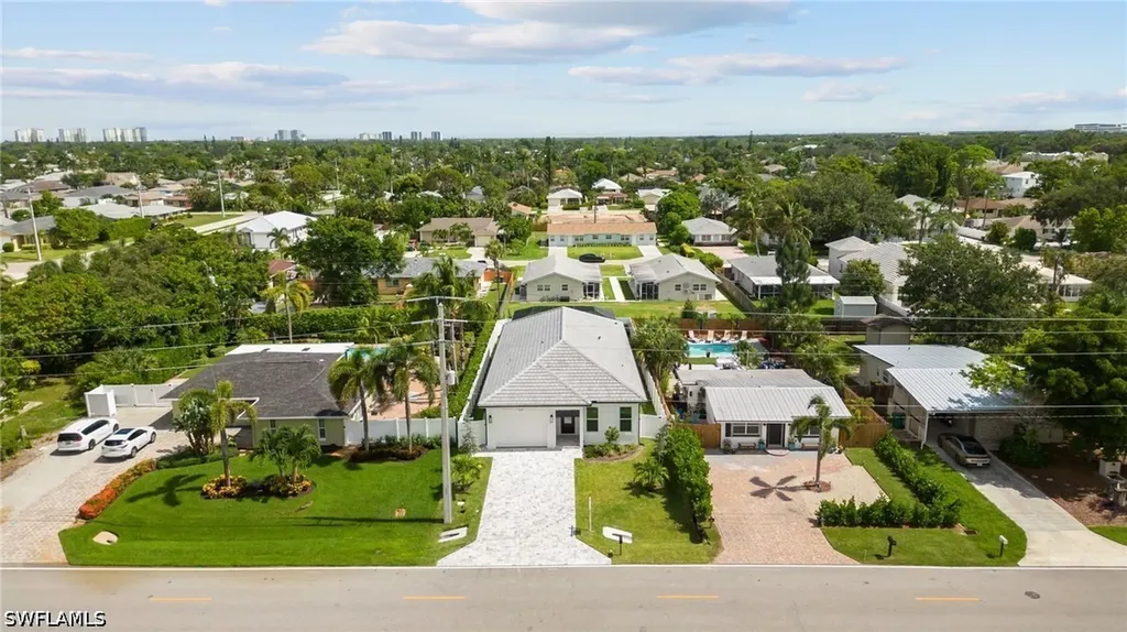 819 91st Avenue N Naples FL 34108