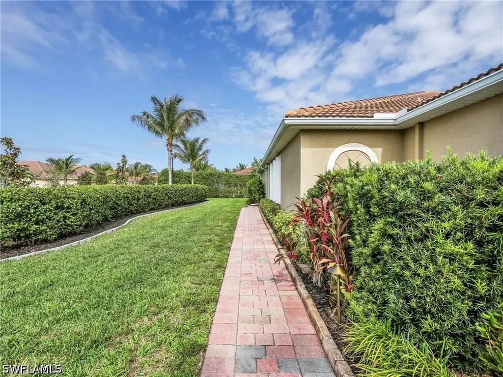 4337 Dutchess Park Road Fort Myers FL 33916