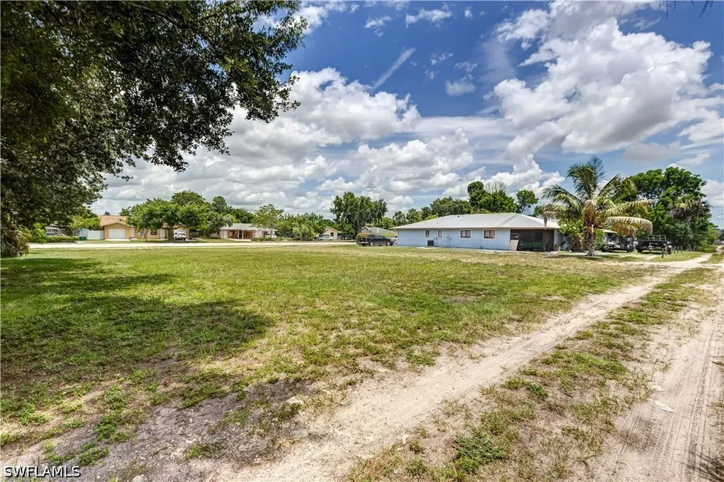 2171 Sunshine Boulevard Naples FL 34116