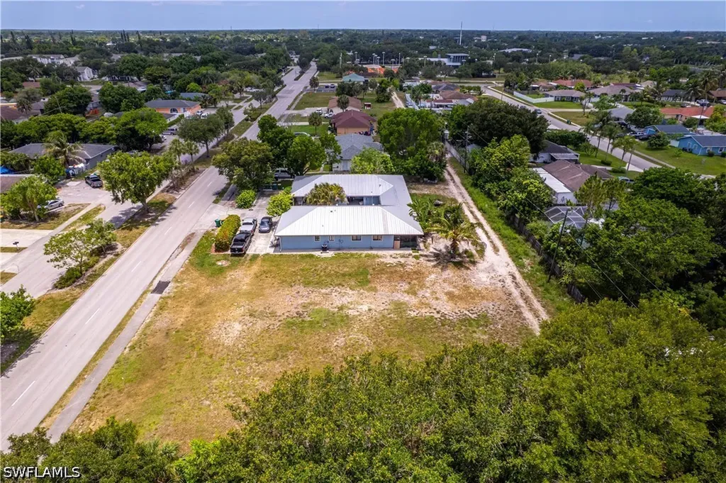 2171 Sunshine Boulevard Naples FL 34116