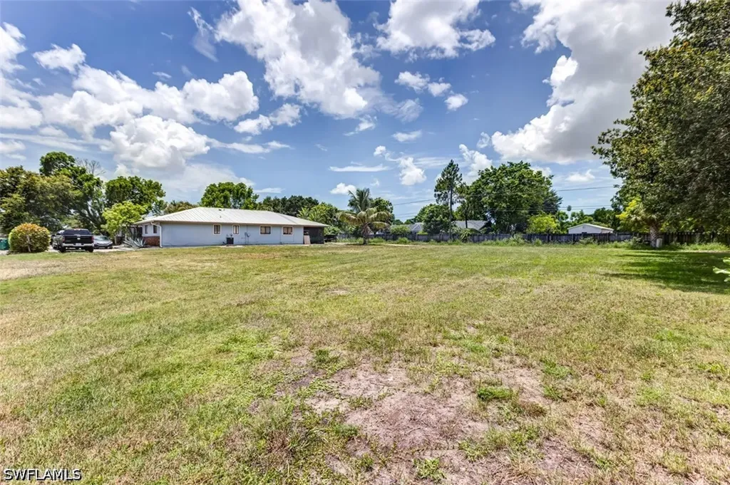 2171 Sunshine Boulevard Naples FL 34116