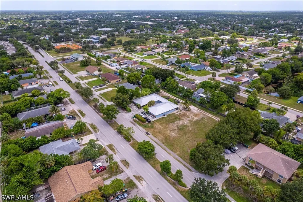 2171 Sunshine Boulevard Naples FL 34116