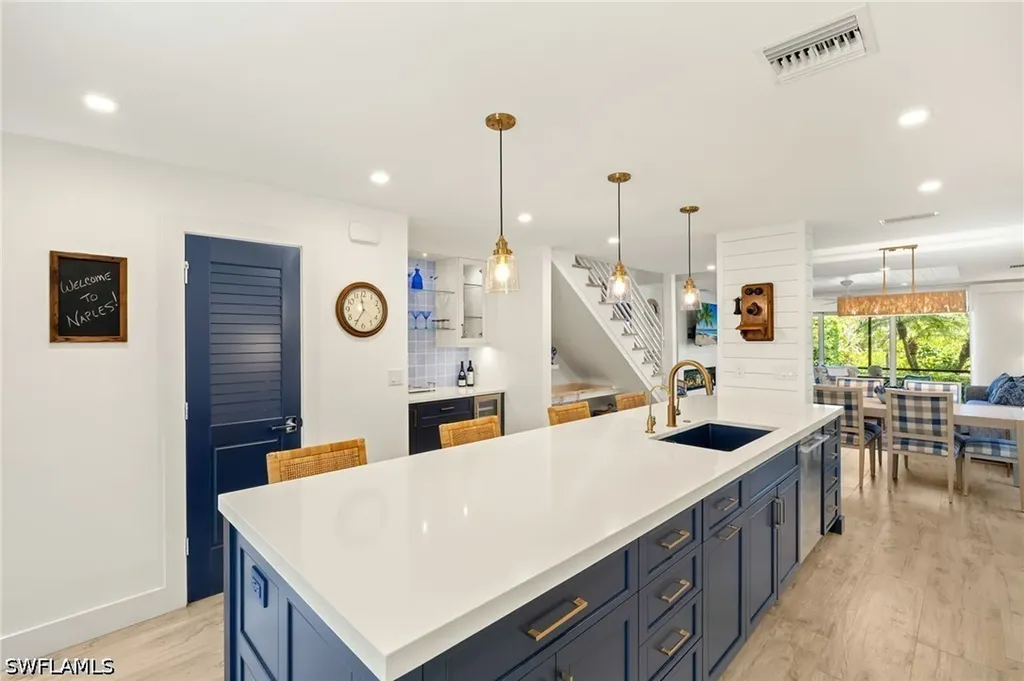 1060 6th Street S Naples FL 34102