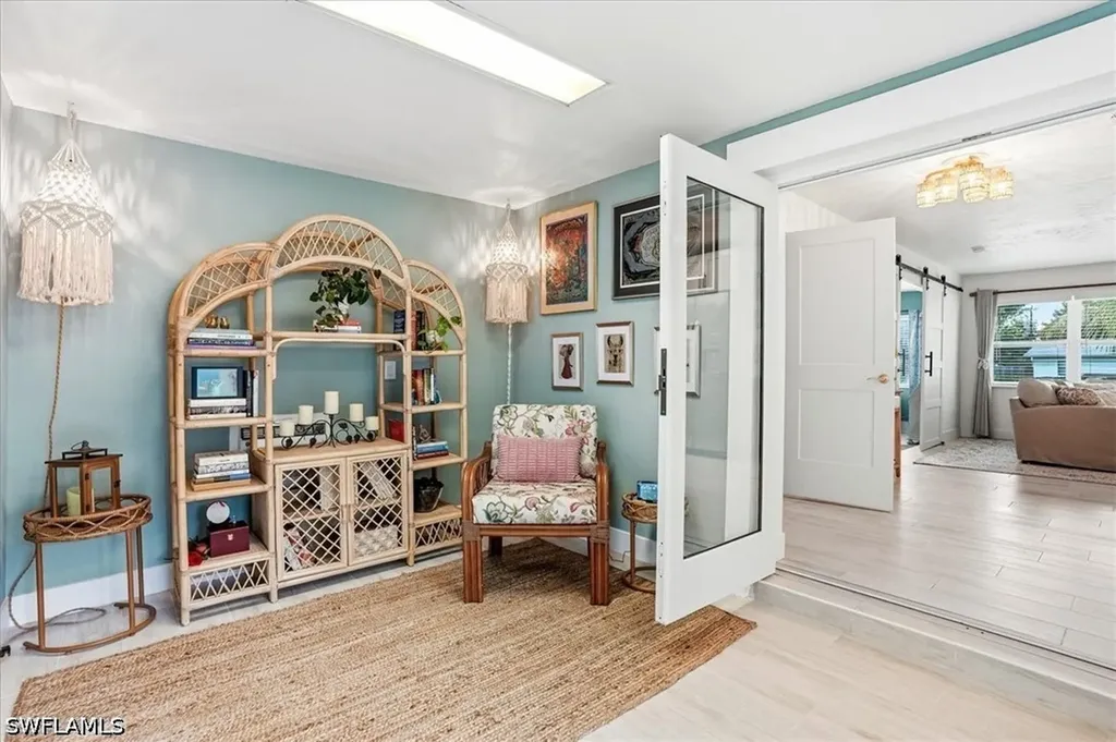 3880 Estey Avenue Naples FL 34104