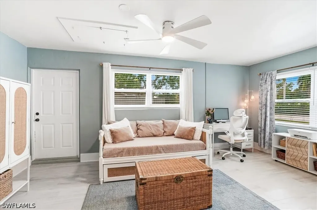 3880 Estey Avenue Naples FL 34104