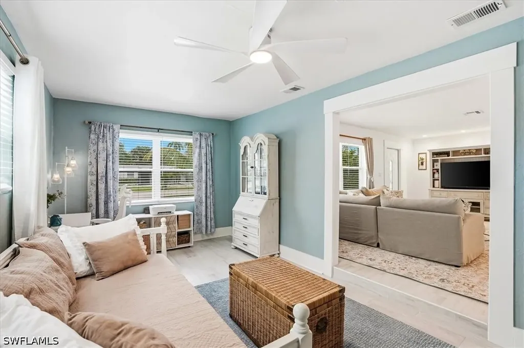 3880 Estey Avenue Naples FL 34104
