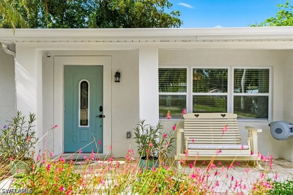 3880 Estey Avenue Naples FL 34104