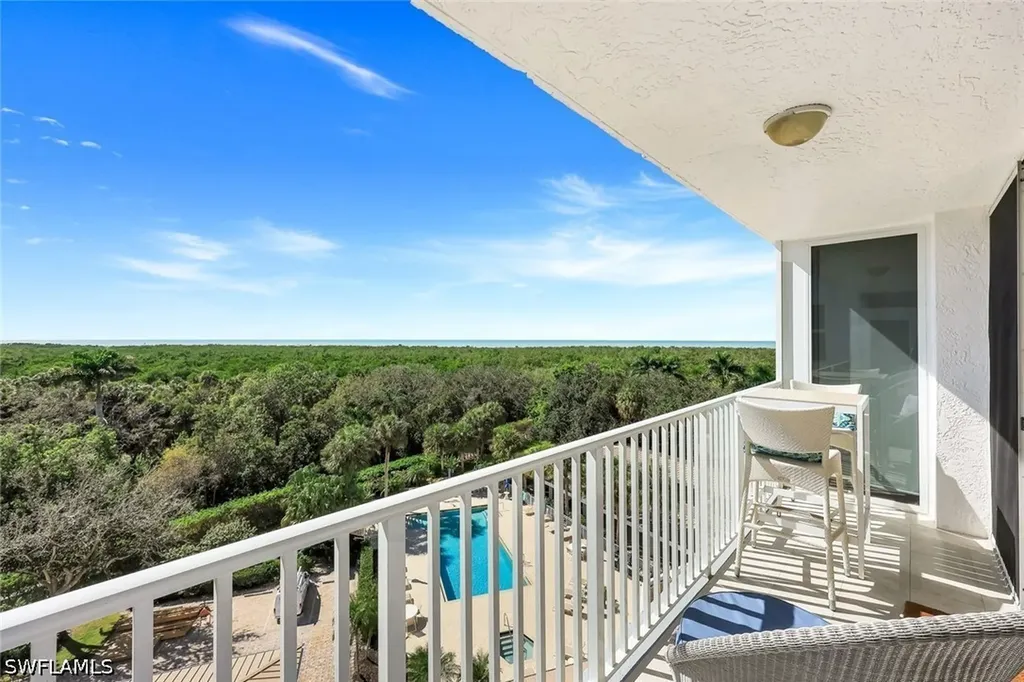 6361 Pelican Bay Boulevard Naples FL 34108
