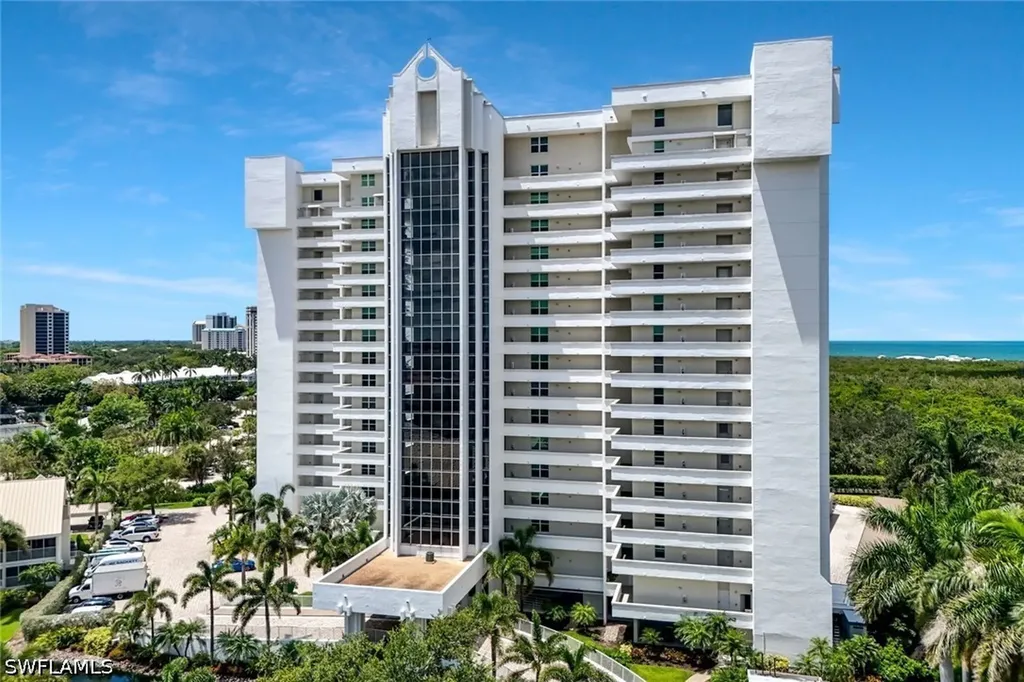 6361 Pelican Bay Boulevard Naples FL 34108