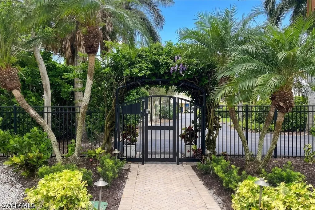 6361 Pelican Bay Boulevard Naples FL 34108