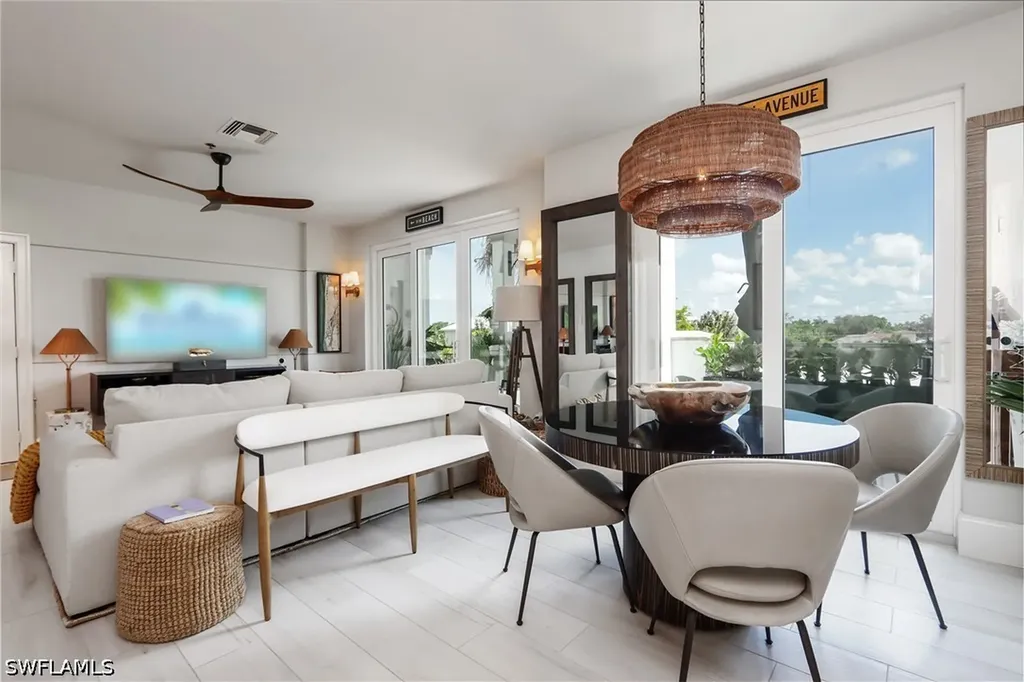 365 5th Avenue S Naples FL 34102