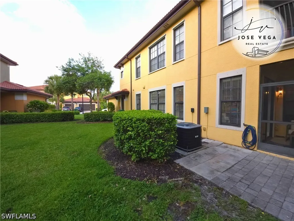 1318 Corso Palermo Court Naples FL 34105