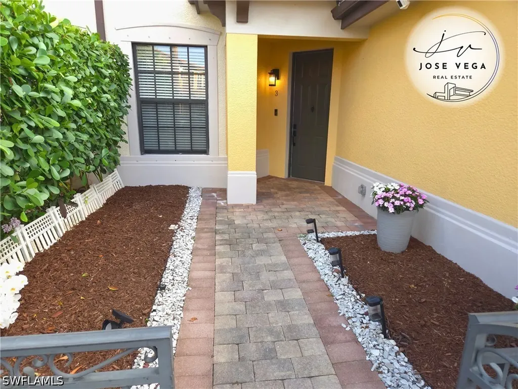 1318 Corso Palermo Court Naples FL 34105