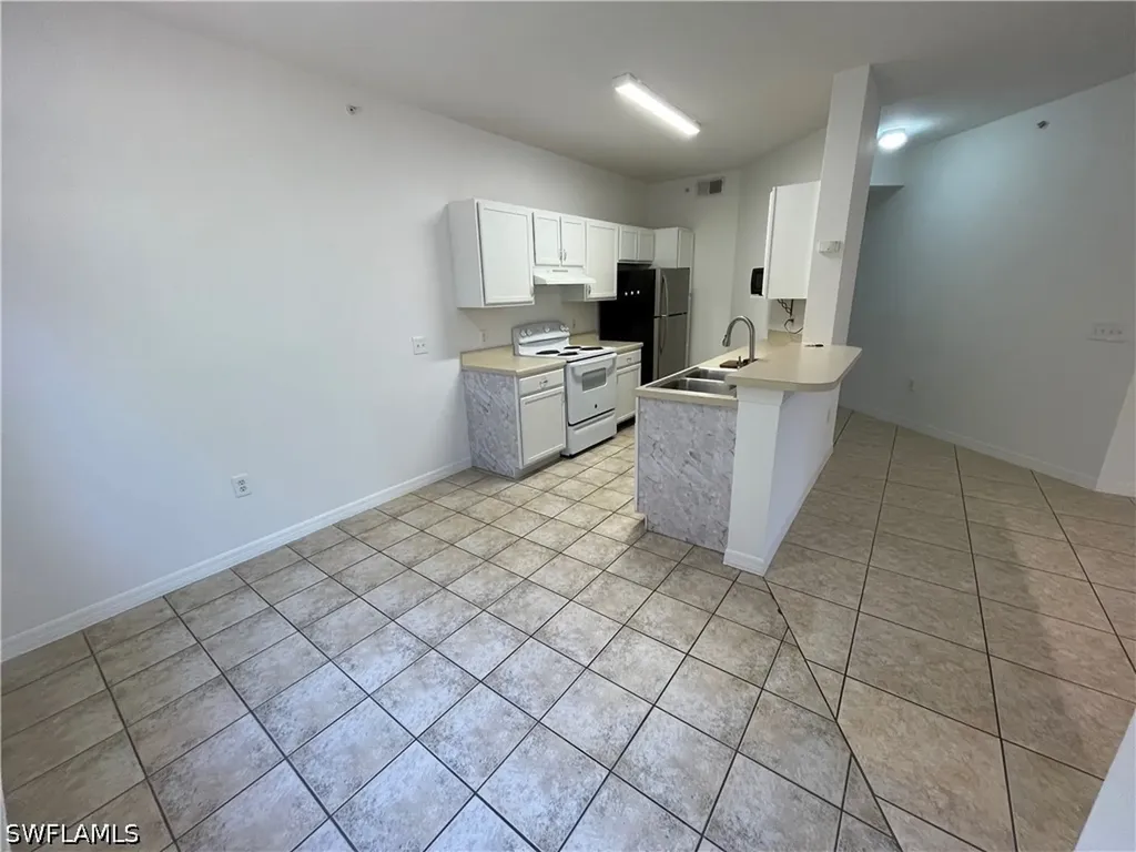 7915 Preserve Circle Naples FL 34119