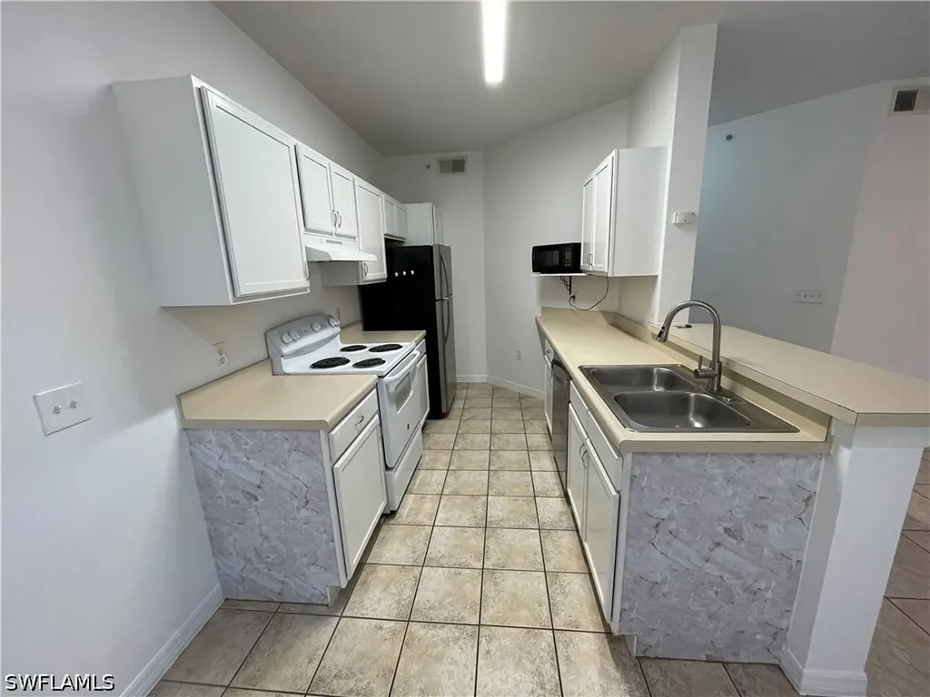 7915 Preserve Circle Naples FL 34119
