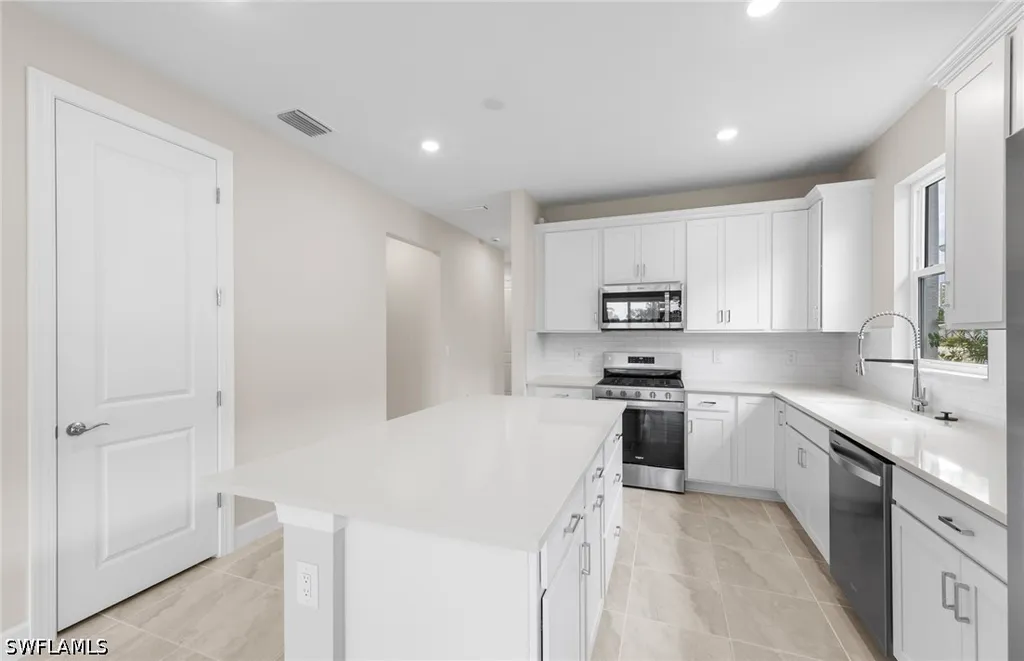 7148 Chapel Creek Lane North Fort Myers FL 33917