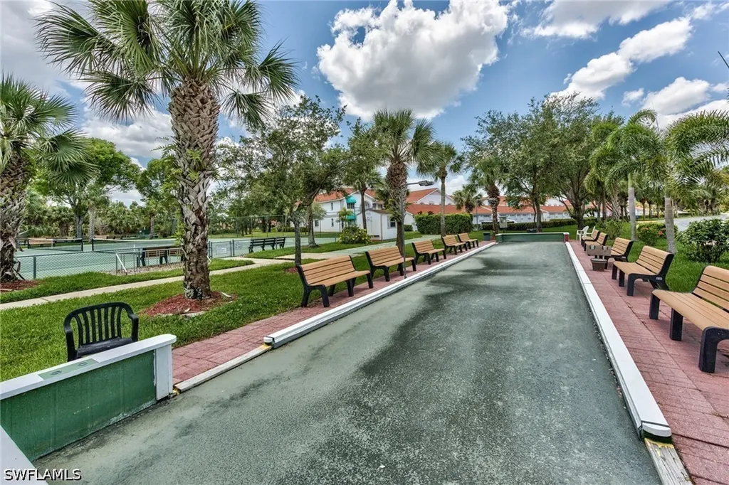 228 Belina Drive Naples FL 34104