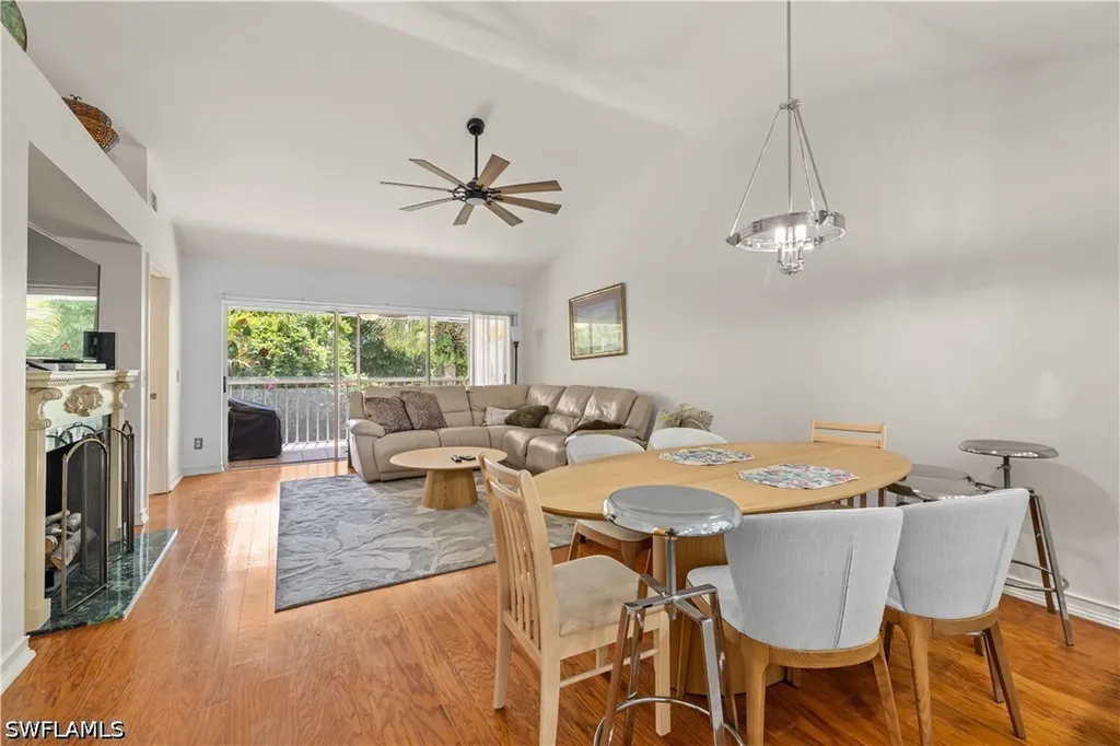 228 Belina Drive Naples FL 34104