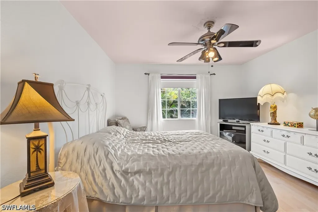 228 Belina Drive Naples FL 34104